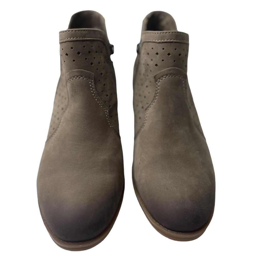 Earth Marion Women’s Khaki Colored Ankle Western Boots - Picture 9 of 9
